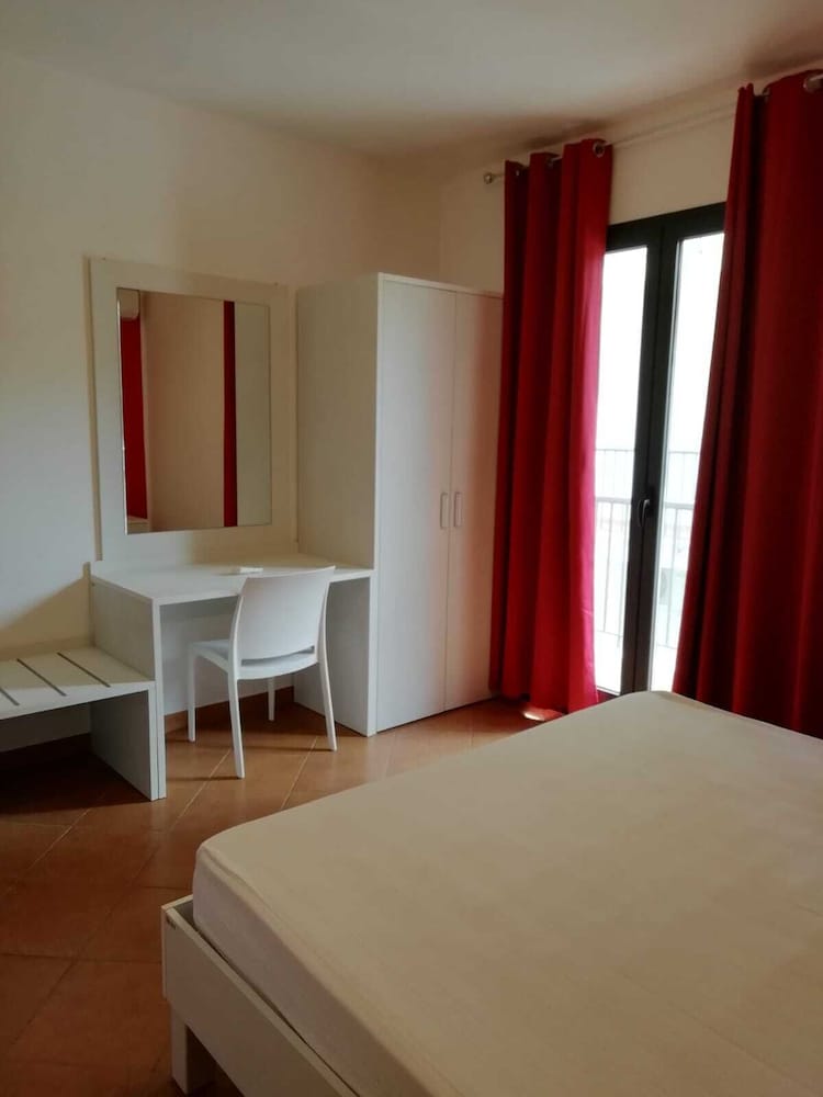 Tus hotel 10/50