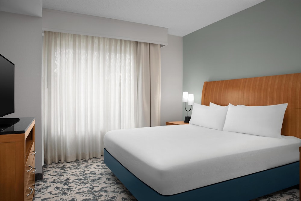 Evolution, Suite, King Bed