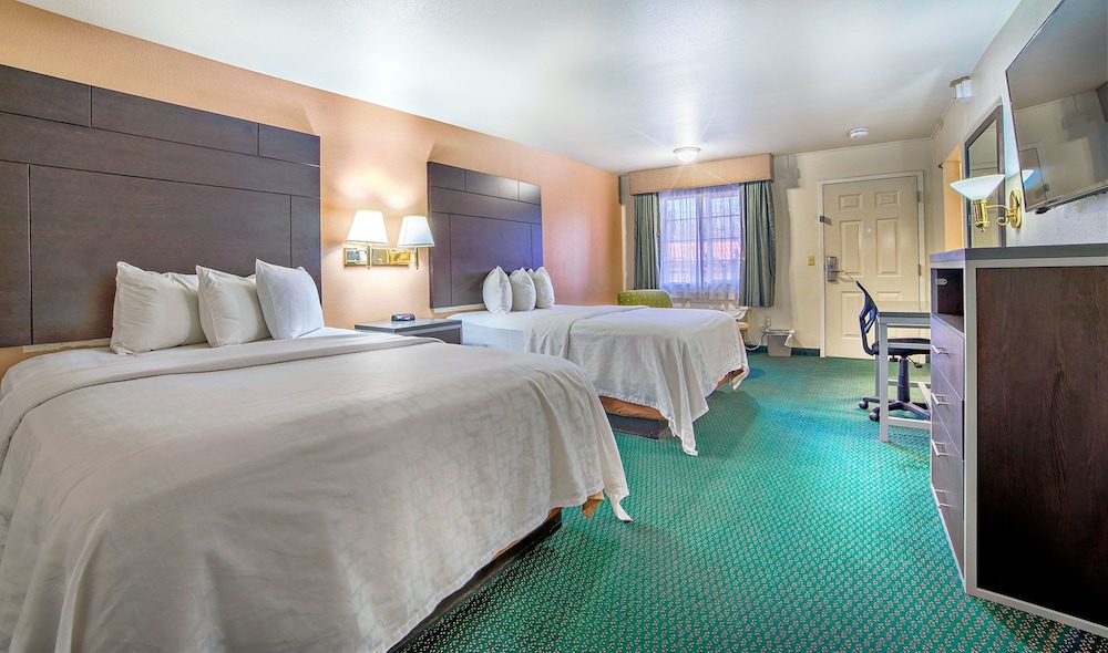 Americas Best Value Inn 5/17