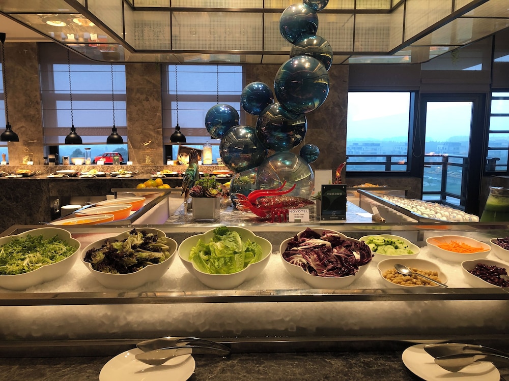 Novotel Kunshan Yangcheng Lake 45/60