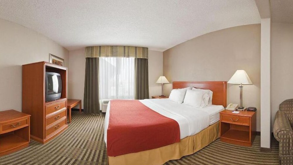 Holiday Inn Express Hotel Suites Tell City 23/62