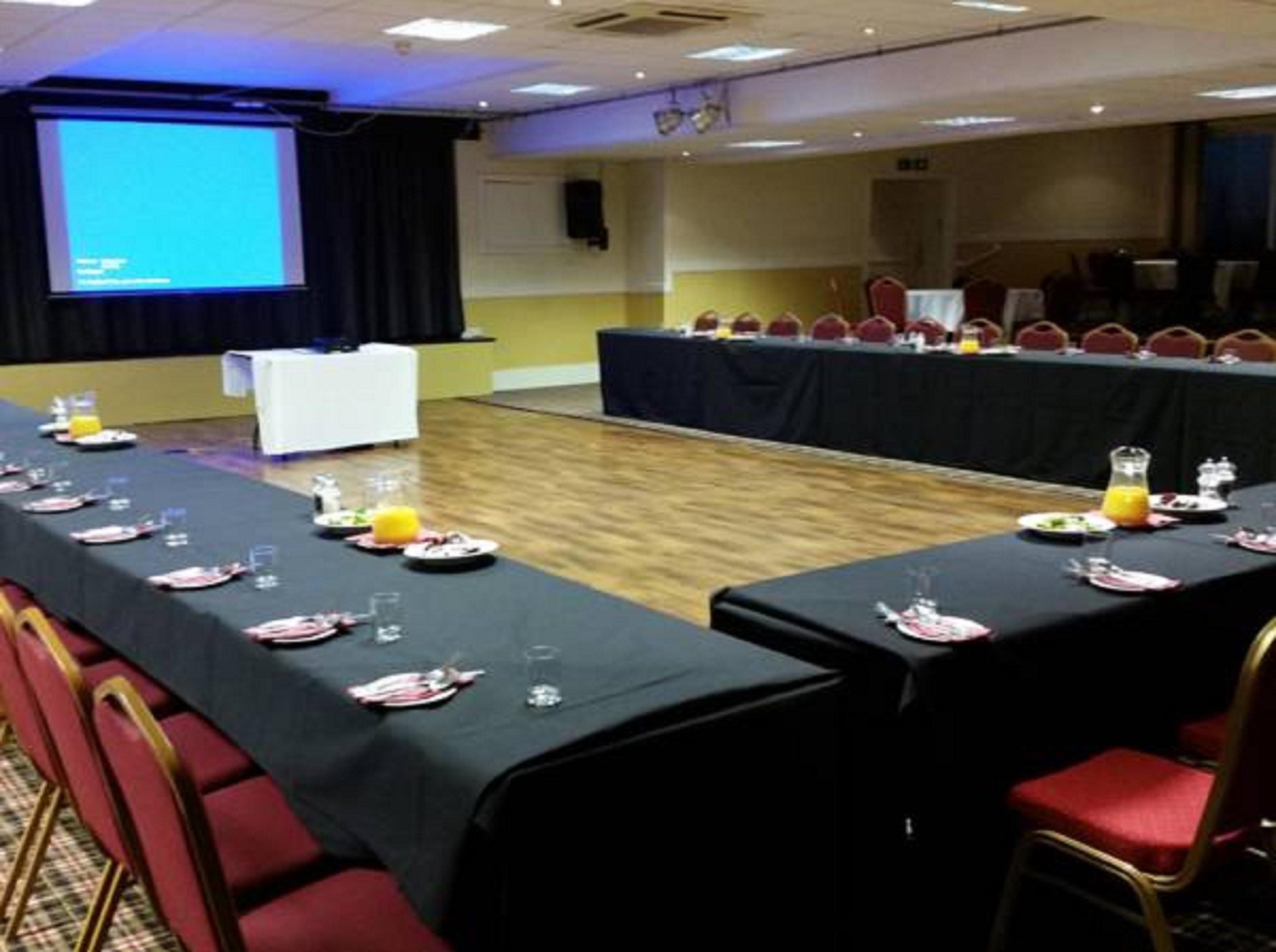 Springfield Hotel & Health Club 30/48