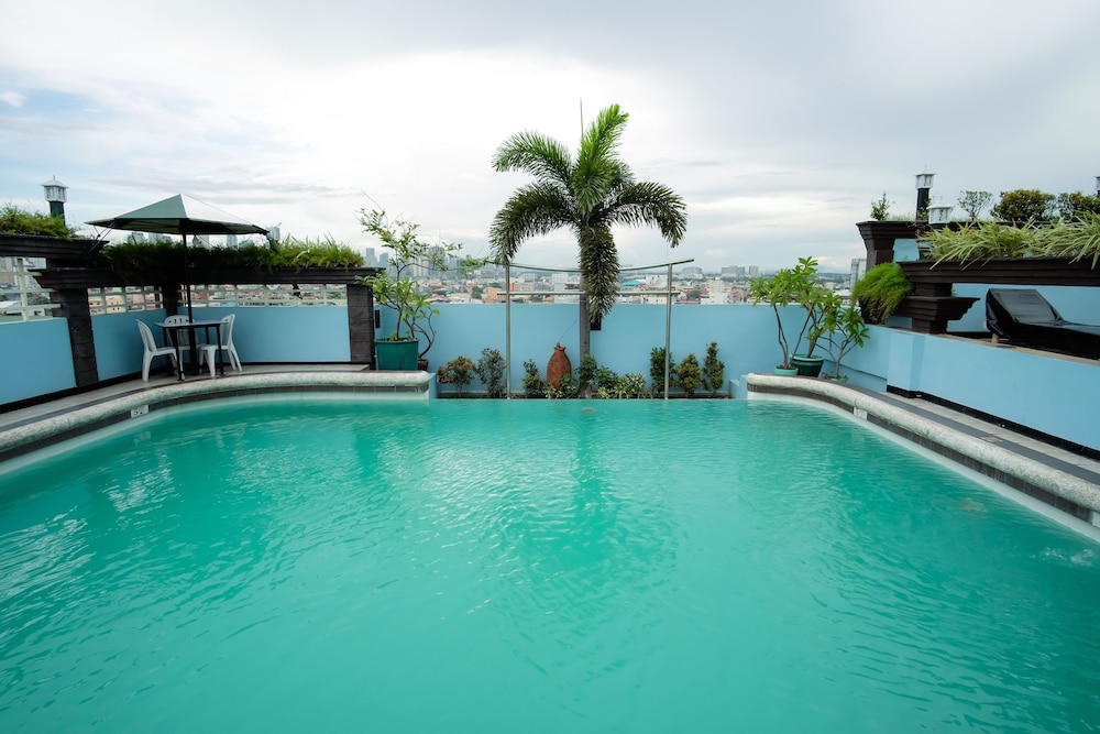 Urban Travellers Hotel Ex Shogun Suite Hotel 68/72
