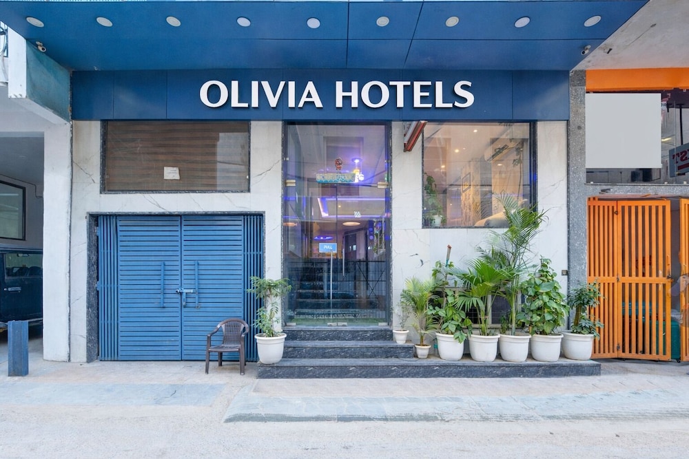 Olivia Hotels 7/61