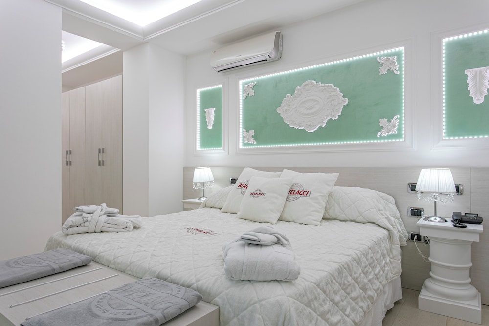 PARADISO HOTEL BOVELACCI 26/68