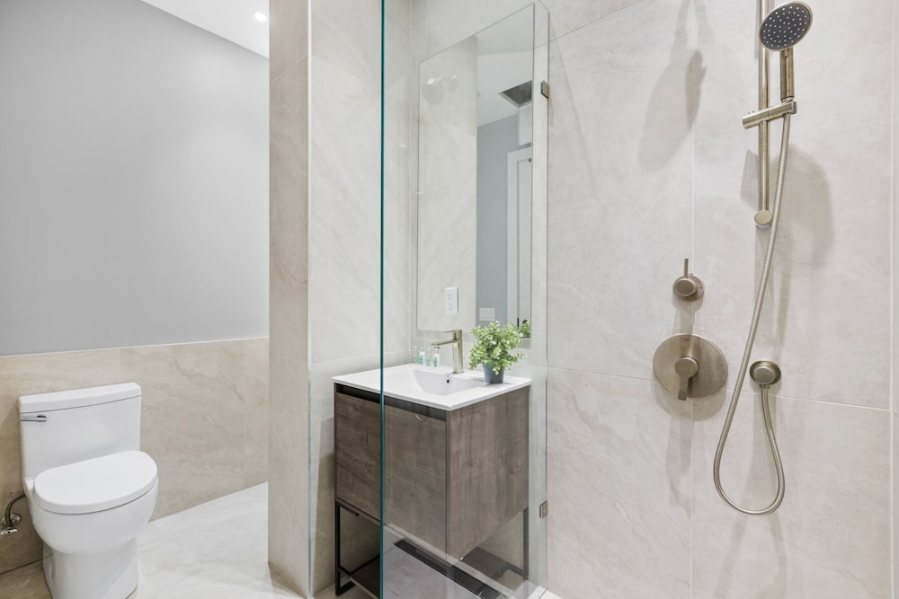 Global Luxury Suites at The Arches 38/50