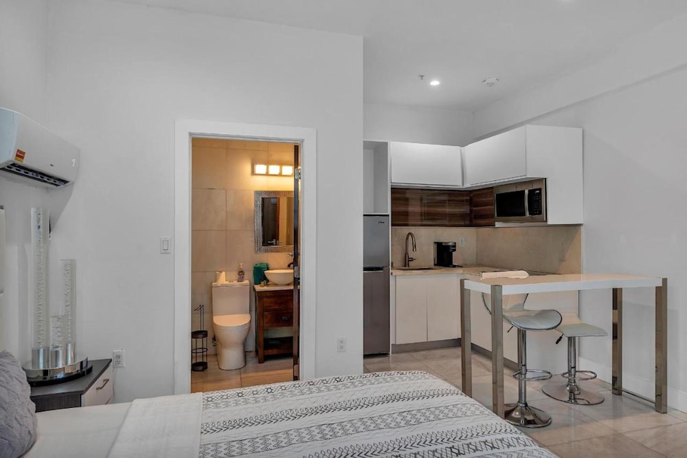 Miami Beach South Beach Top Apartments 25/37