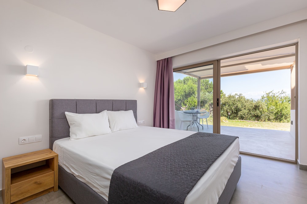 Anasa Corfu 4/50