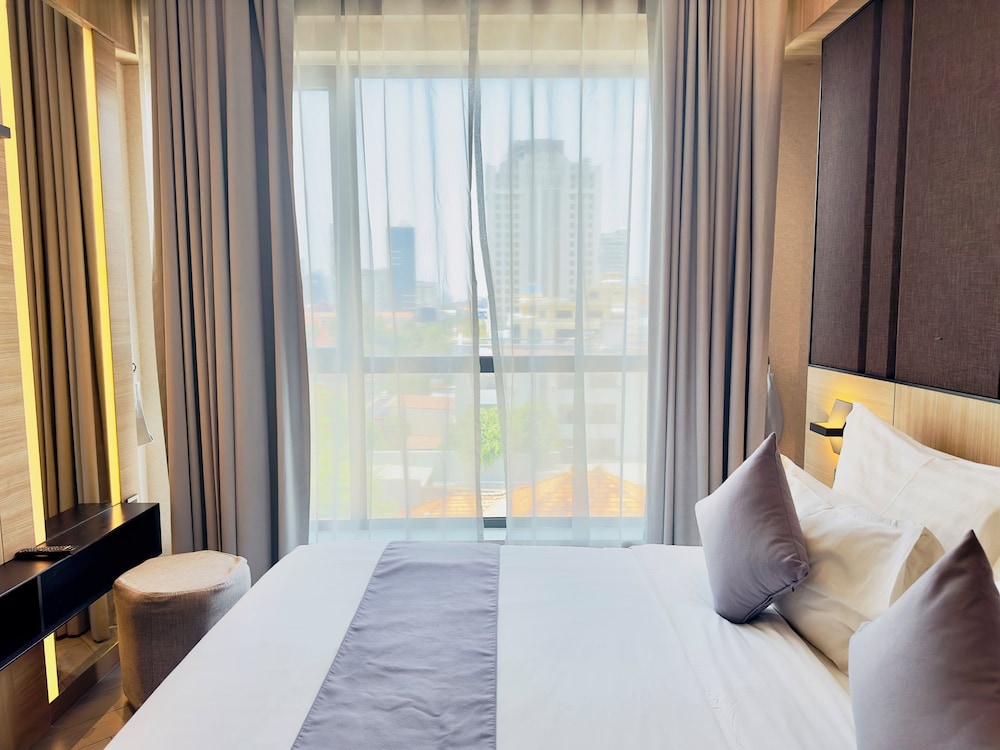 One Residence Hotel & Apartment 16/49
