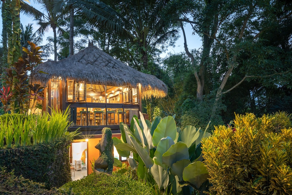 Villa Kupu-Kupu 1/28