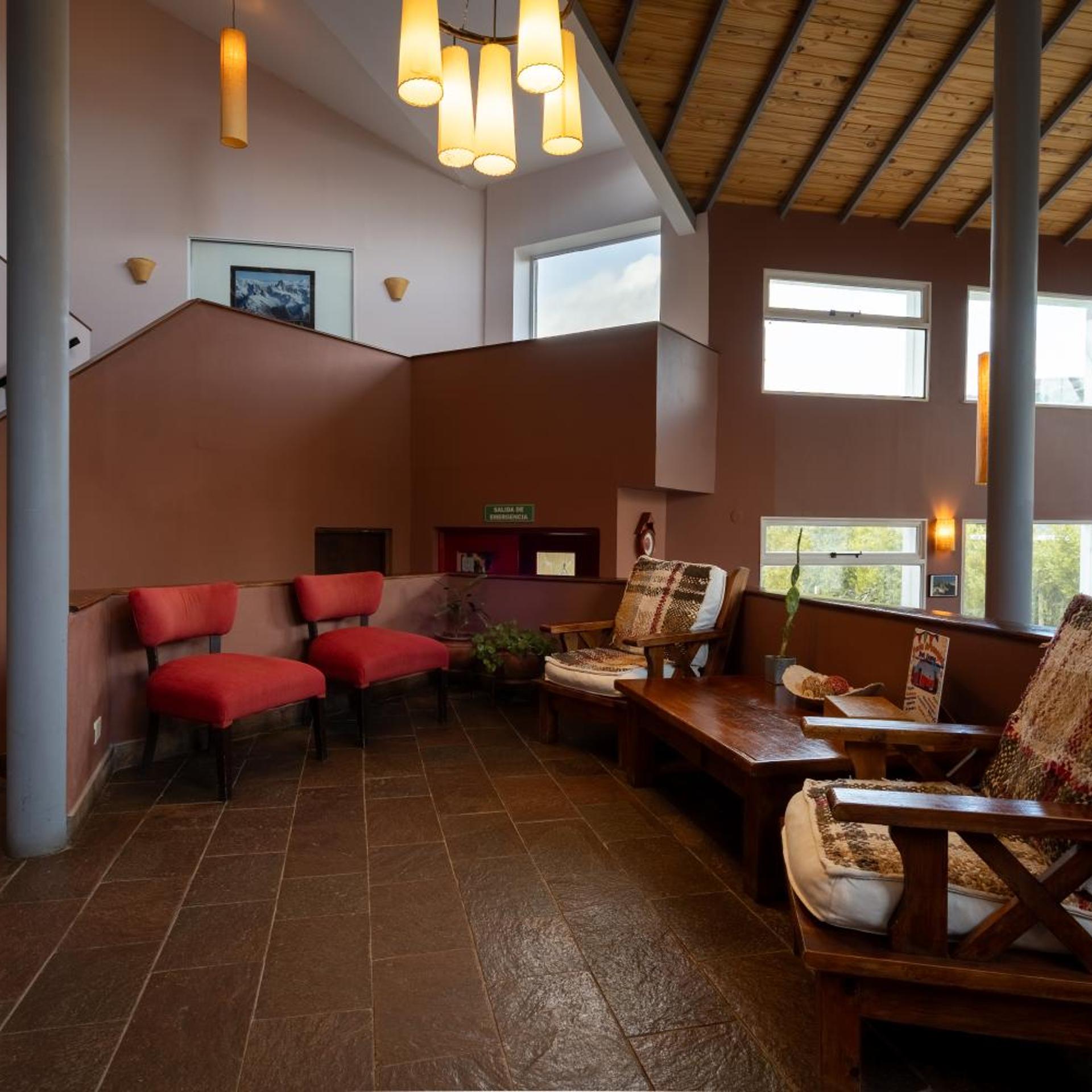 PUDULODGE HOTEL 30/43