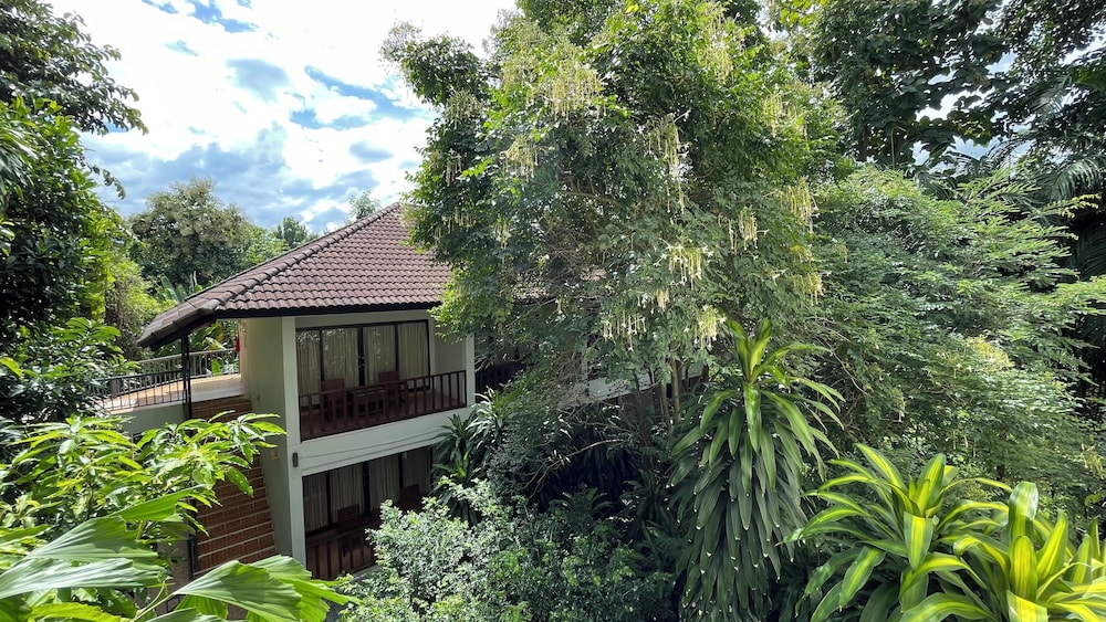 Green Hill Resort 46/50