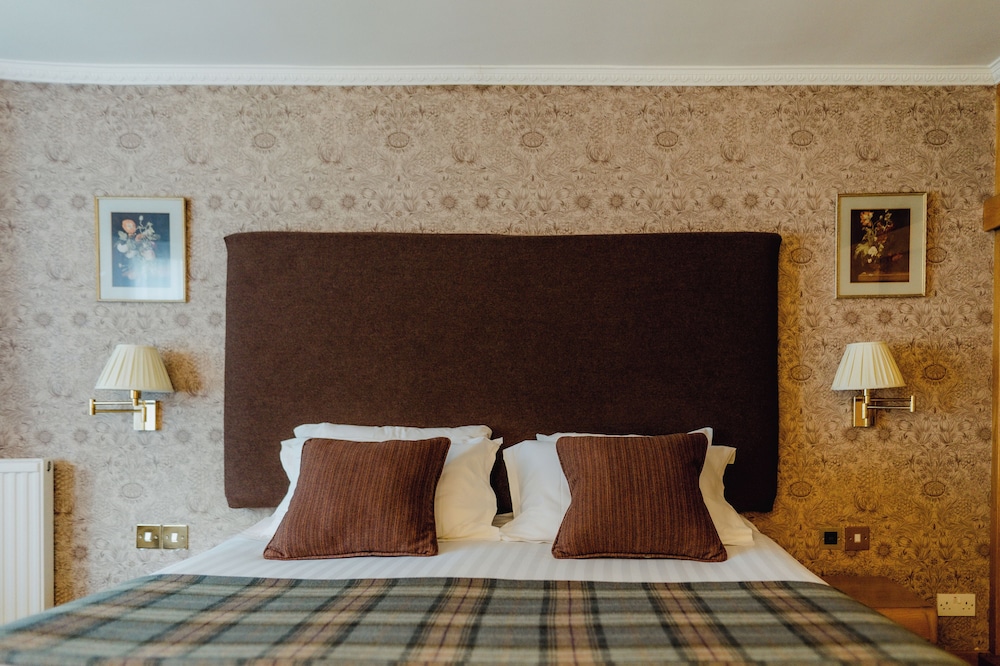 ROMAN CAMP HOTEL 39/72