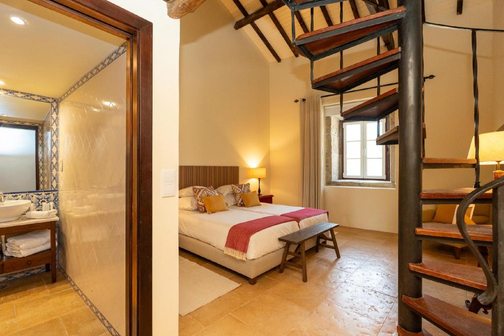 Family, House, Twin Beds