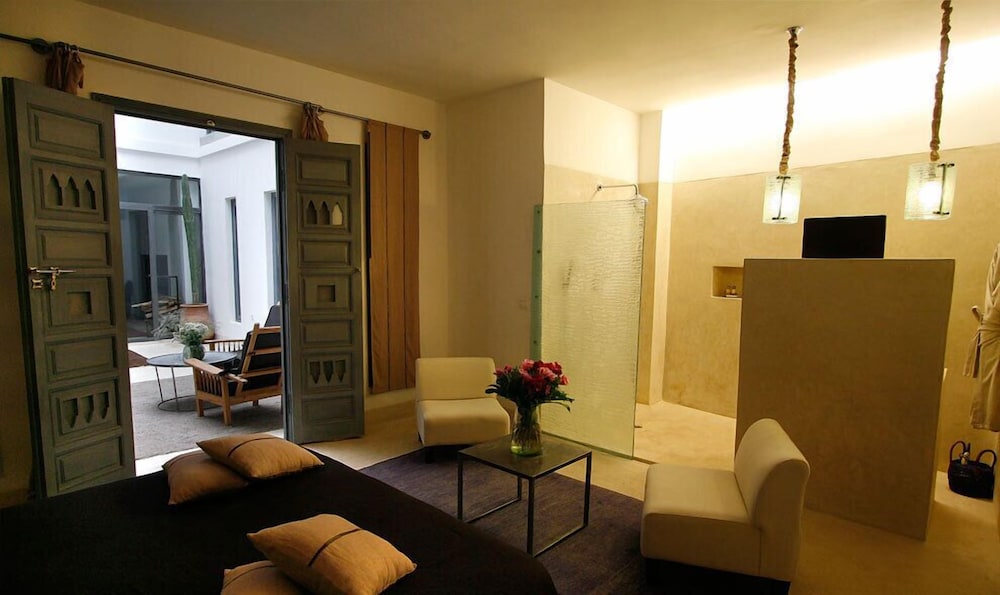 Riad Awa 62/73
