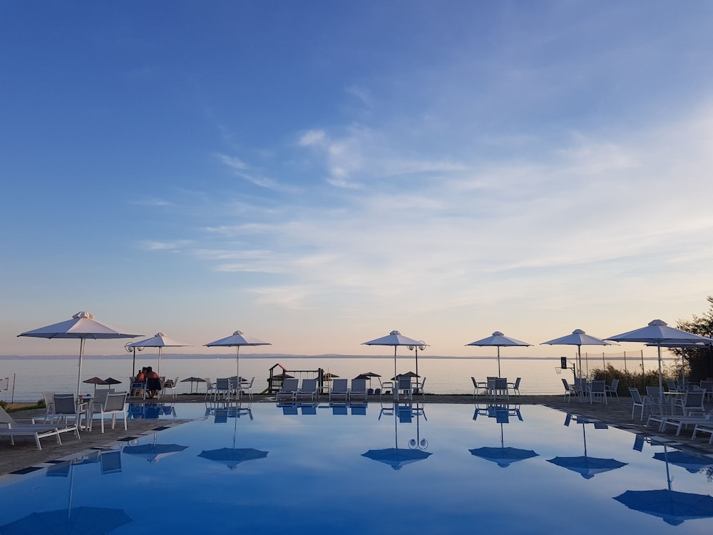 Alkinoos Beach Hotel 31/40