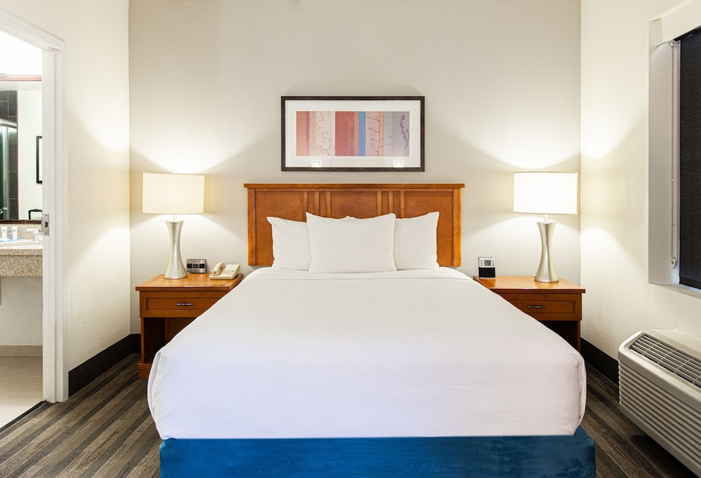 Hyatt House Chicago Schaumburg 11/50