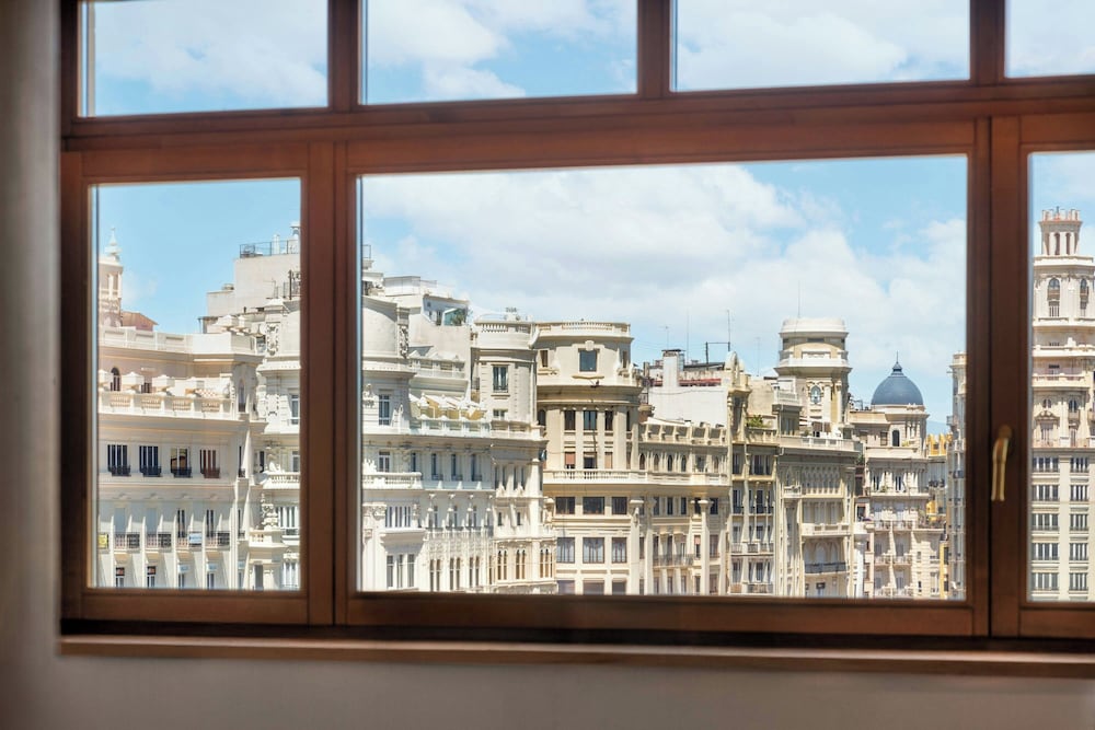 Grand Hotel Centenari, Valencia, Autograph Collection 6/50