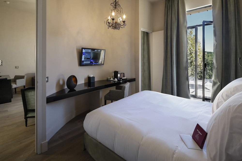 LES LODGES SAINTE VICTOIRE 16/38