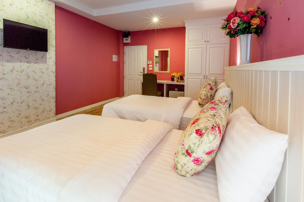 Gallery Lake View Hotel 40/64