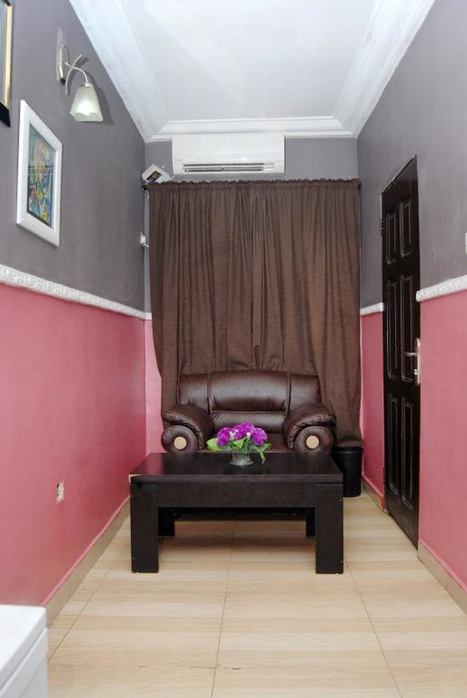 Royal Park Hotel & Suites 45/66