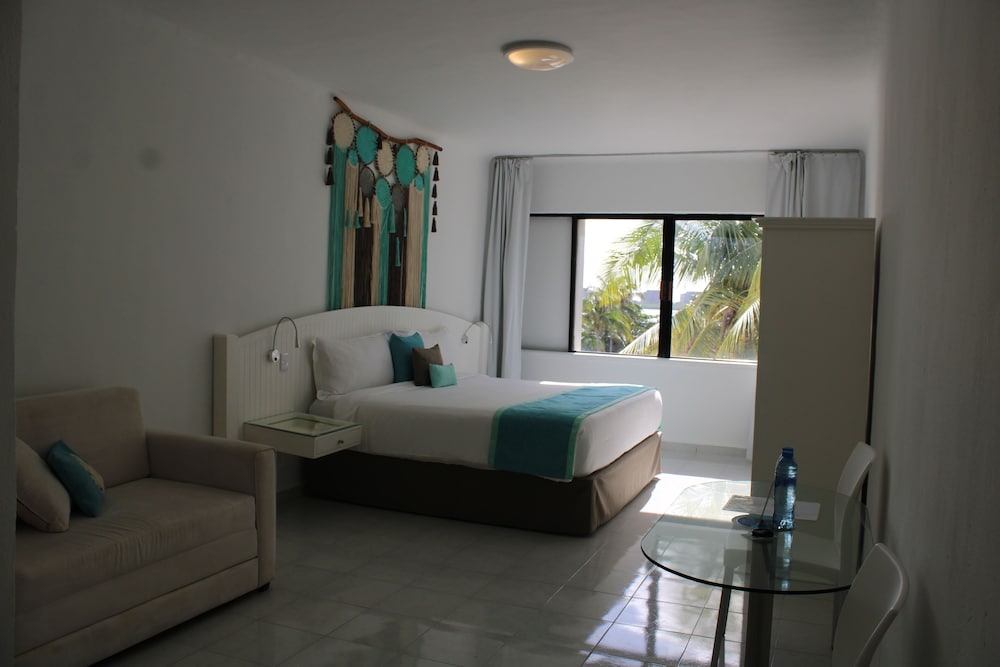Cyan Cancun Resort & Spa 4/31