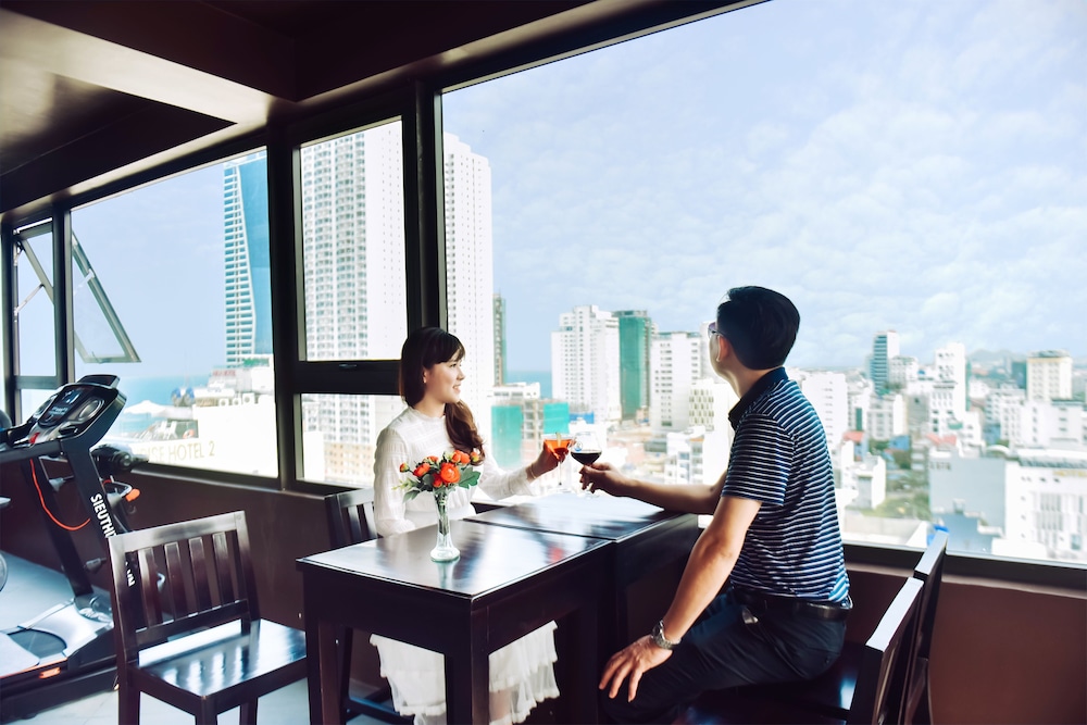 Ritzy Boutique Hotel Da Nang 63/77