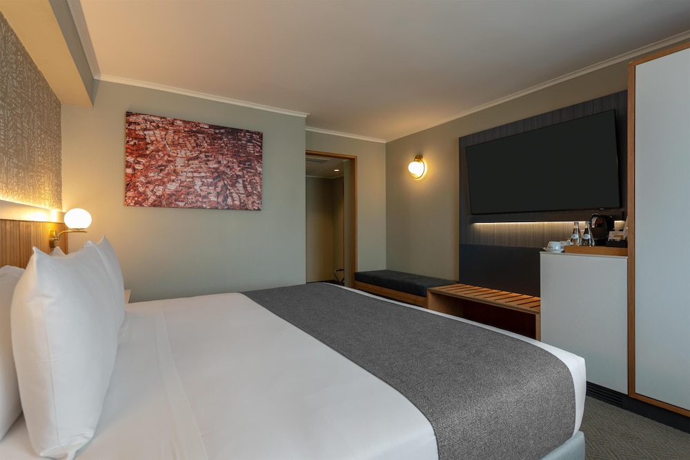 Sonesta Hotel Miraflores 27/57