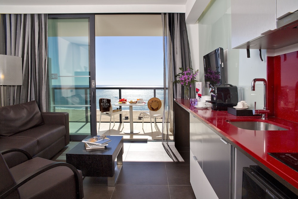 RR Hotel Da Rocha 66/74