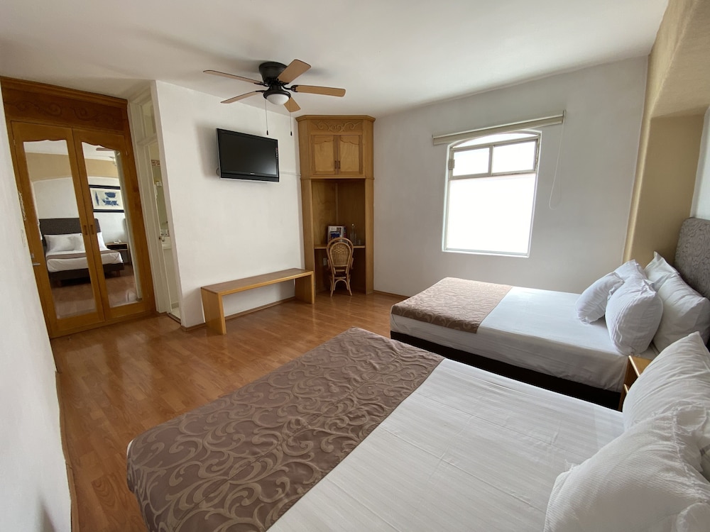 Hotel Casona de los Vitrales 11/50
