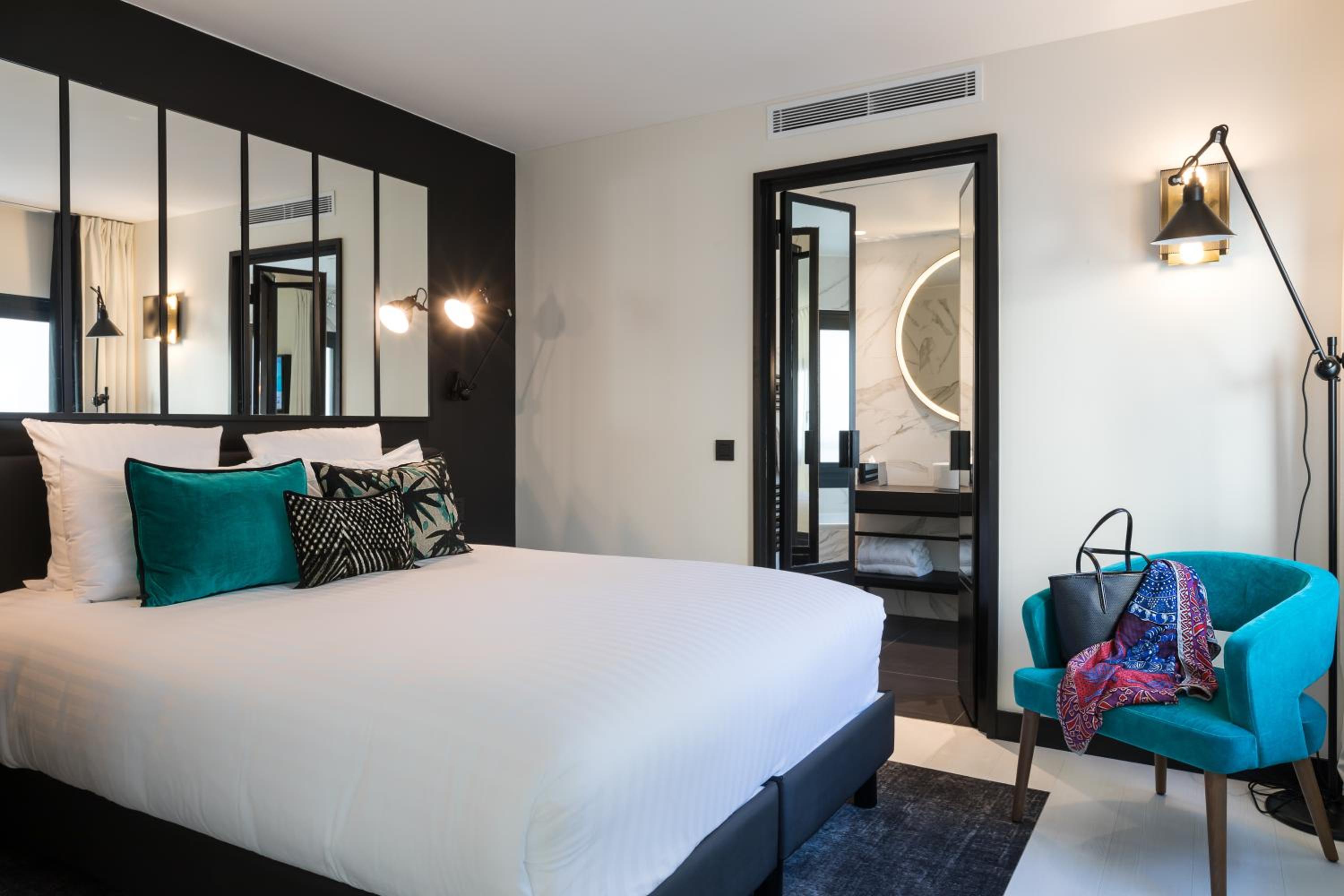 Room at Laz Hotel Spa Urbain, PARIS
