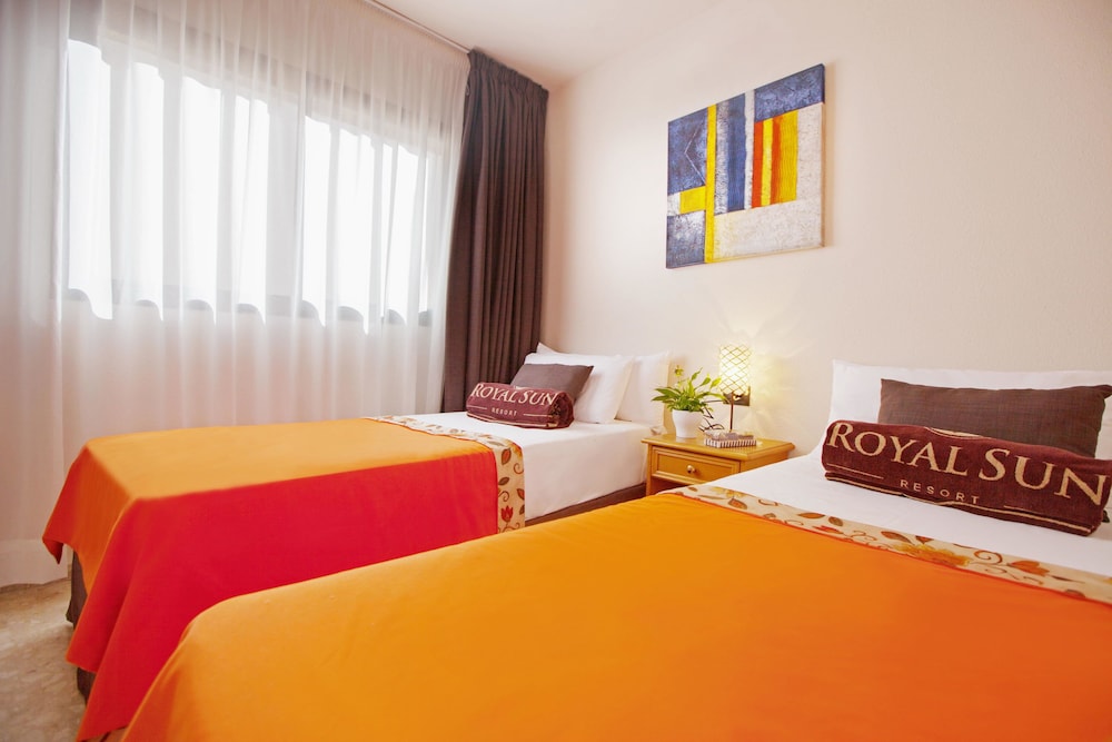 ROYAL SUN RESORT 11/74