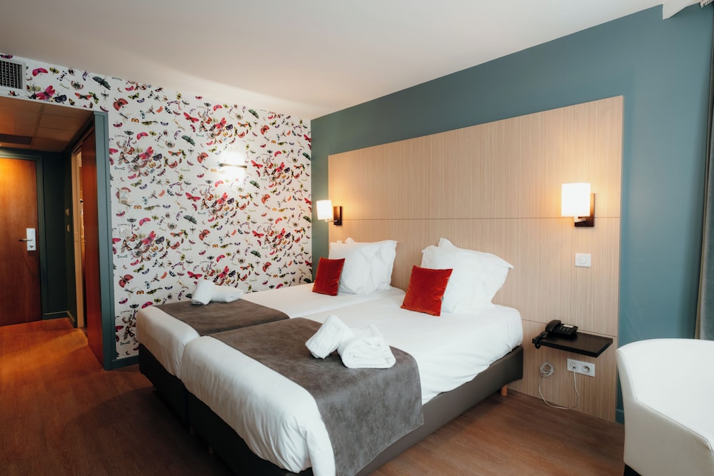 Hotel Red Fox 41/61