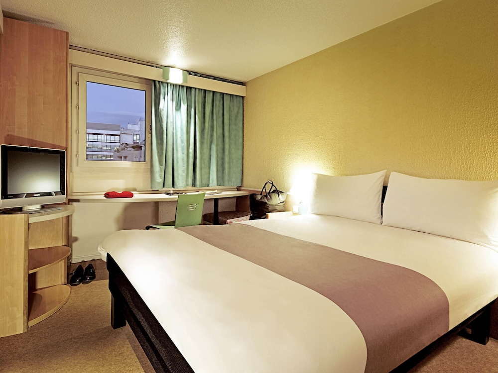 Ibis Cambrai 26/65