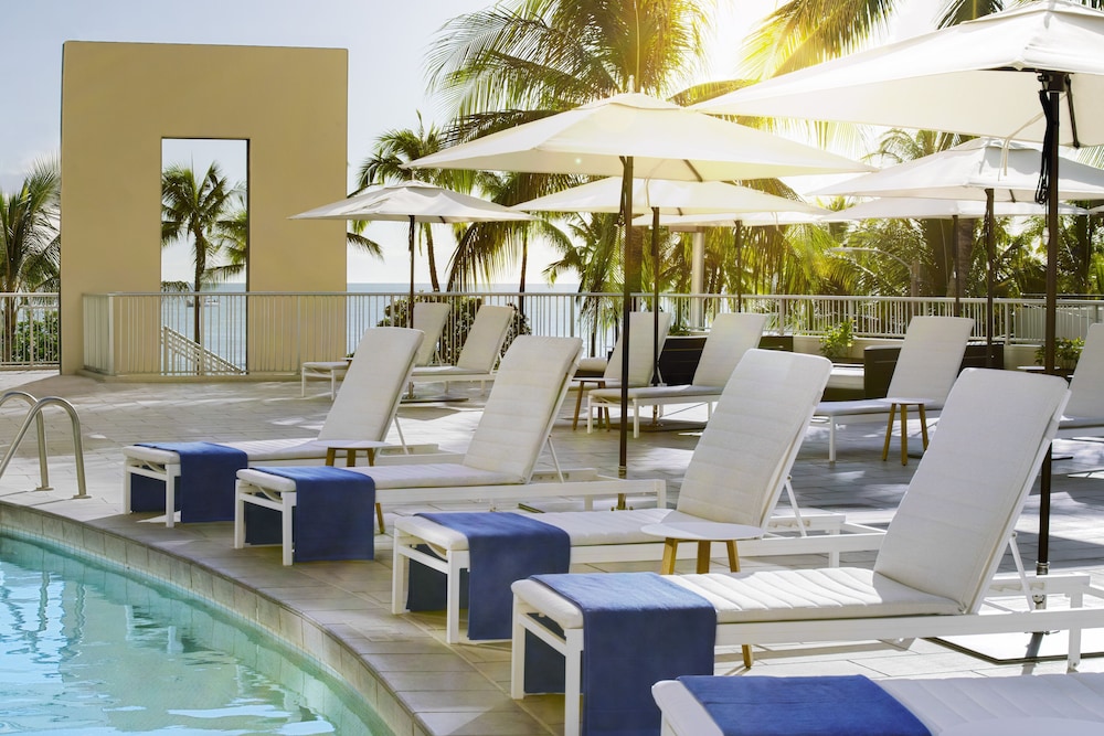 The Twin Fin Hotel 29/65