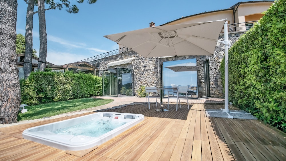 Golfo Dei Poeti Relais Spa 47/83