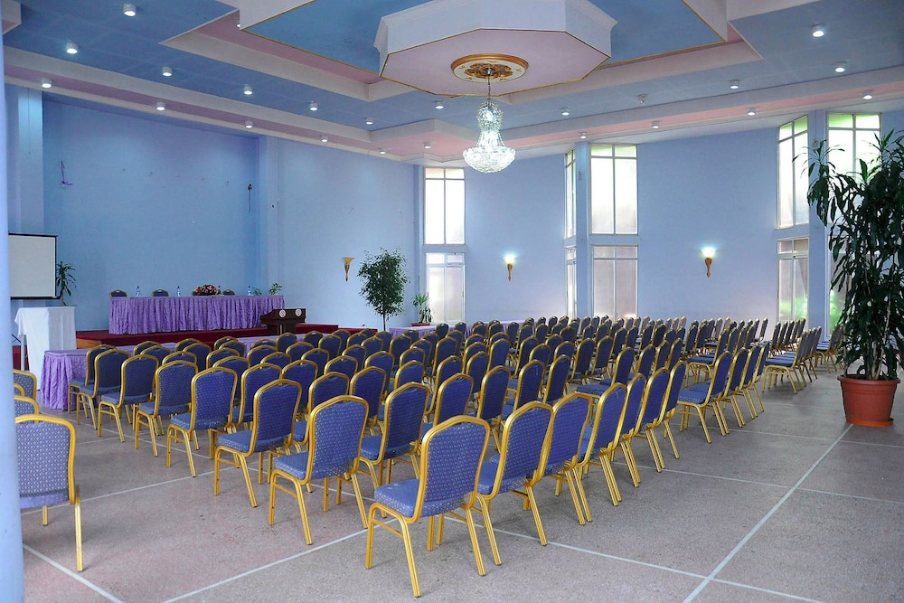 Ras Amba Hotel 35/50