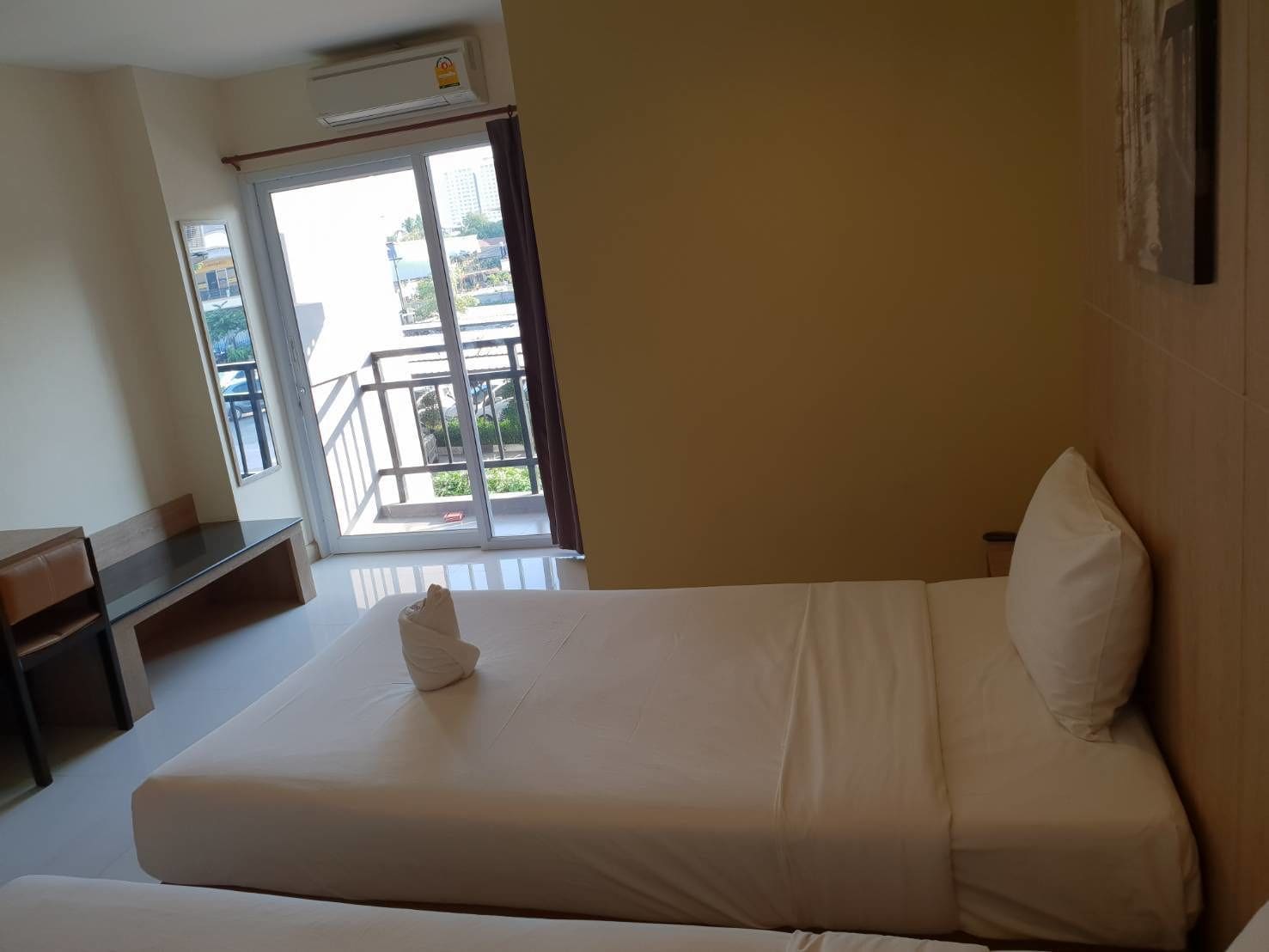 STANDARD, TWIN BEDS
