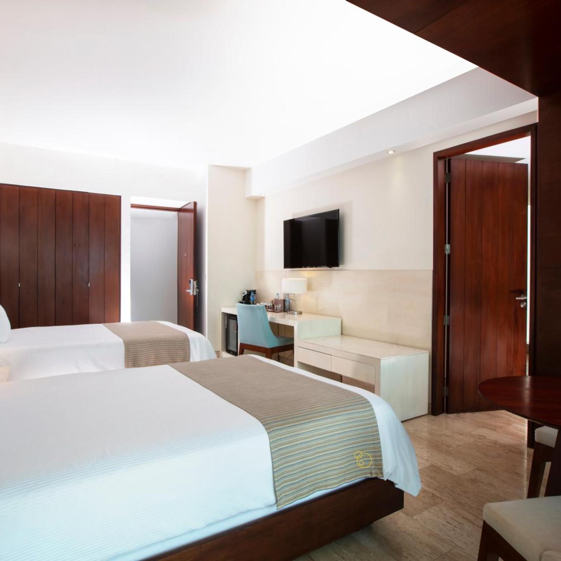 AFSPOV Altitude Family Suite Partial Ocean View