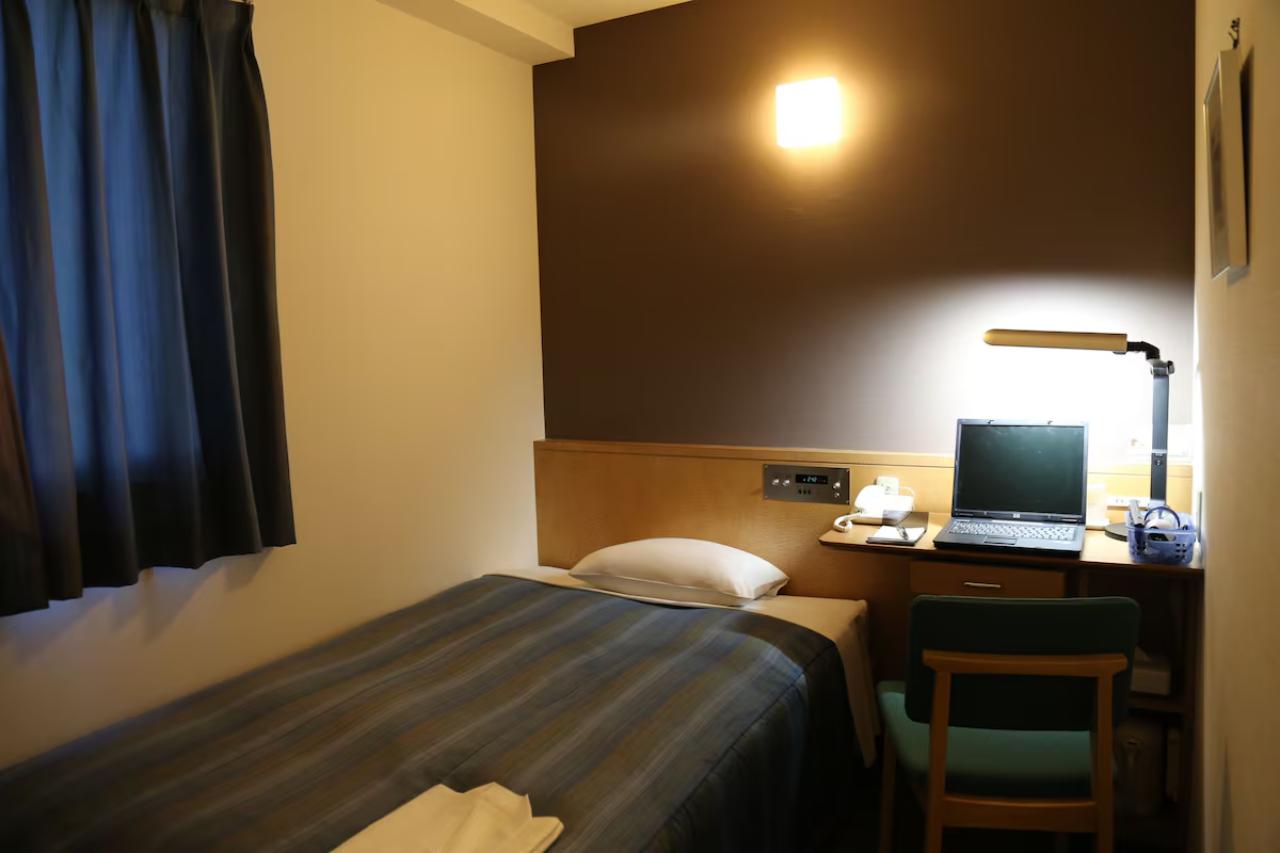 Hotel Crown Hills Arakawaoki 29/40