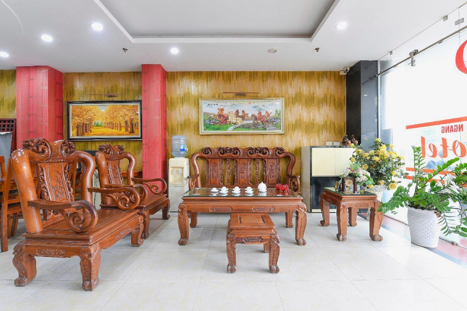 BH Riverside Hotel 41/43