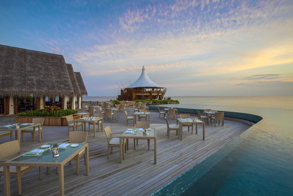 Baros Maldives 101/115