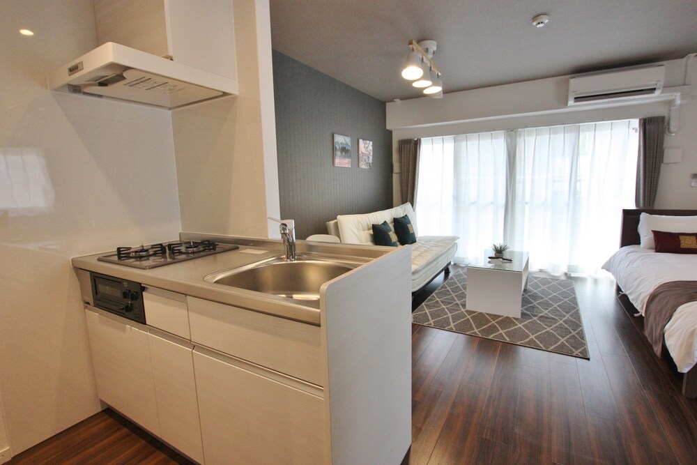 Forest Inn Tenjin Minami 30/60
