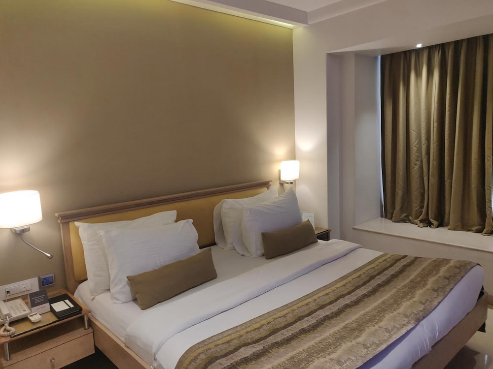 Hotel Suncity Apollo 8/25
