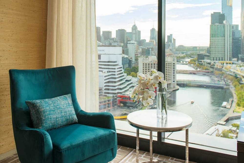 PAN PACIFIC MELBOURNE 40/73