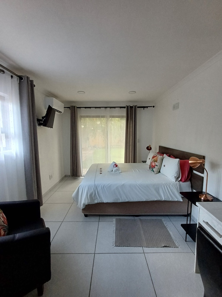 Capbon Guesthouse 8/50