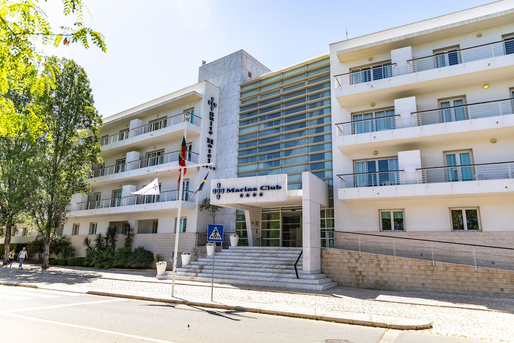 Marina Club Lagos Suite Hotel 53/60