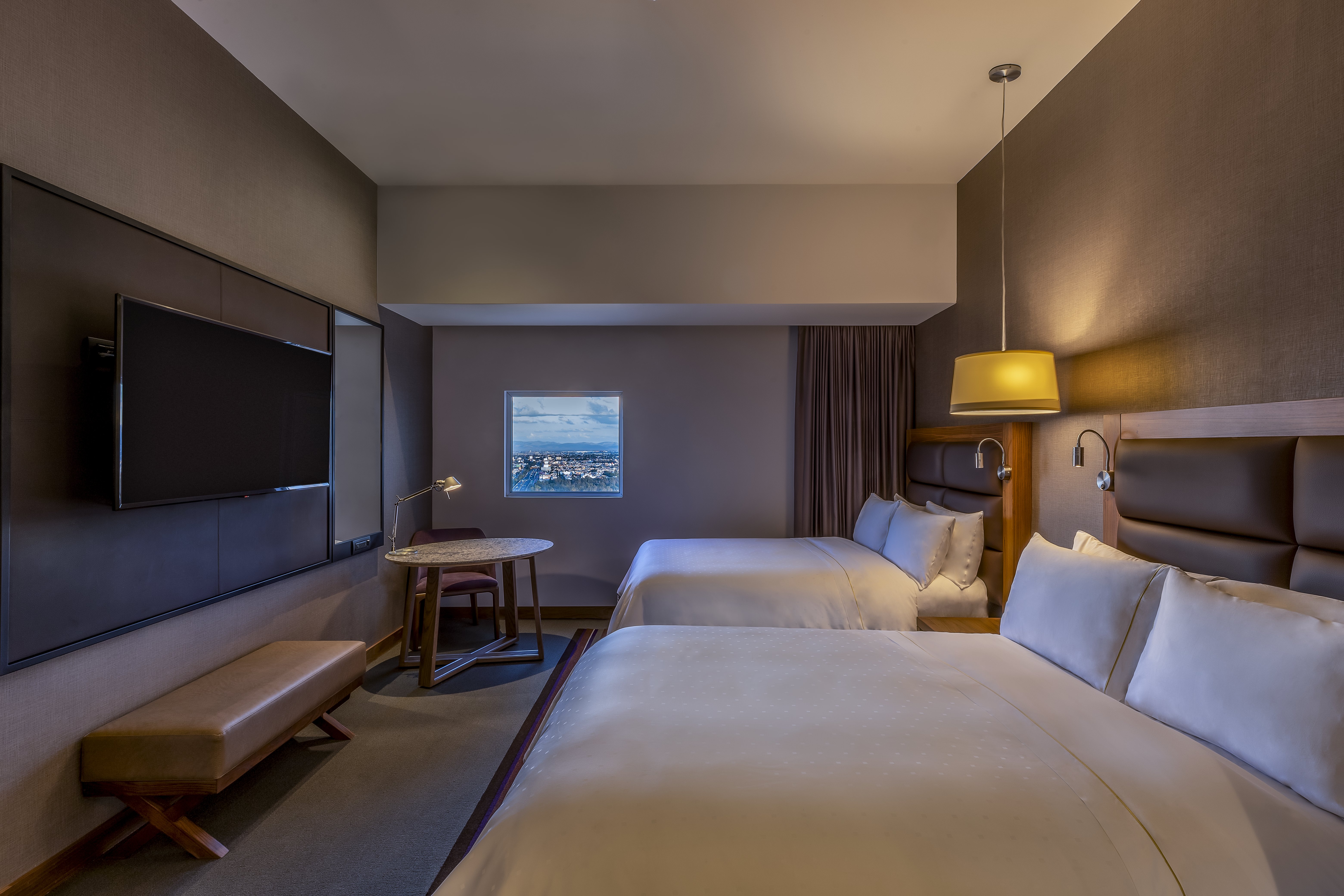 Master, Suite, 2 Double Beds