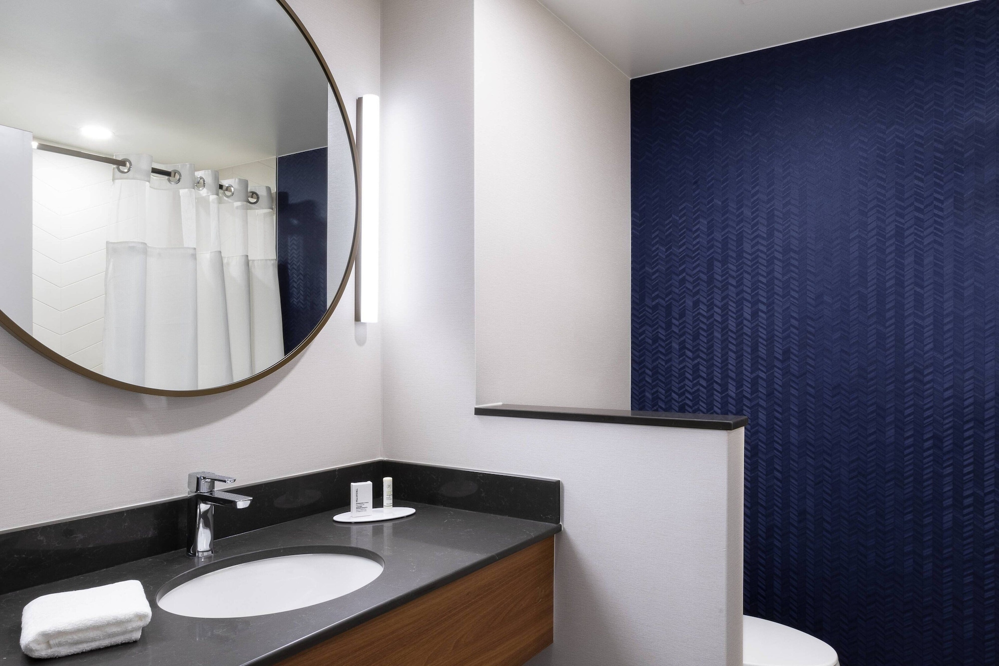 جناح بسرير كينج مع أريكة، Fairfield Inn & Suites by Marriott O’Fallon, IL 3/3