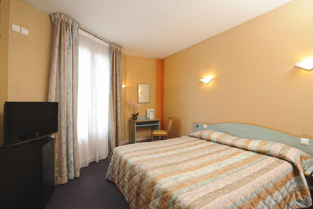 ROOM, TRIPLE